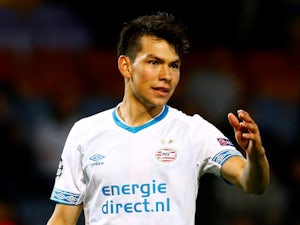 United target Lozano 'requests PSV exit'