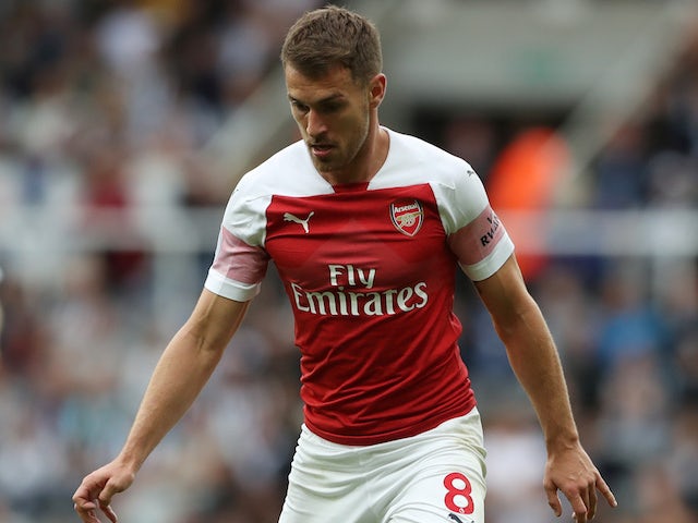 Wenger 'advises PSG to sign Aaron Ramsey'