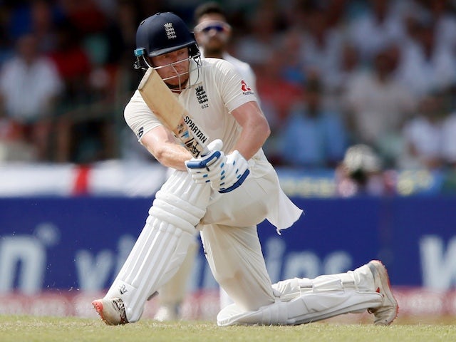 England star Bairstow signs new Yorkshire deal