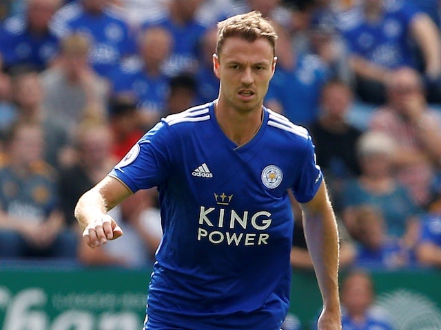 Jonny Evans refuses to rule out Leicester title challenge