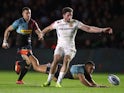 Harlequins' Joe Marchant and Exeter Chiefs' Alex Cuthbert in action on November 30, 2018