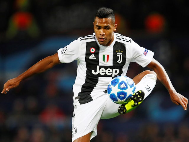 Report: Chelsea not giving up on Alex Sandro