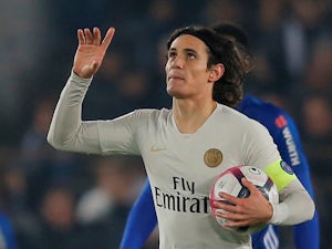 Cavani penalty rescues point for PSG at Strasbourg