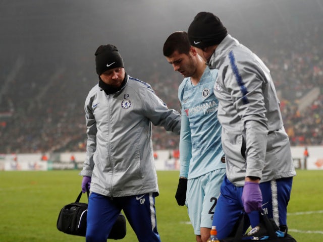 Chelsea's Alvaro Morata limps off injured in the Europa League game against Videoton on December 13, 2018.