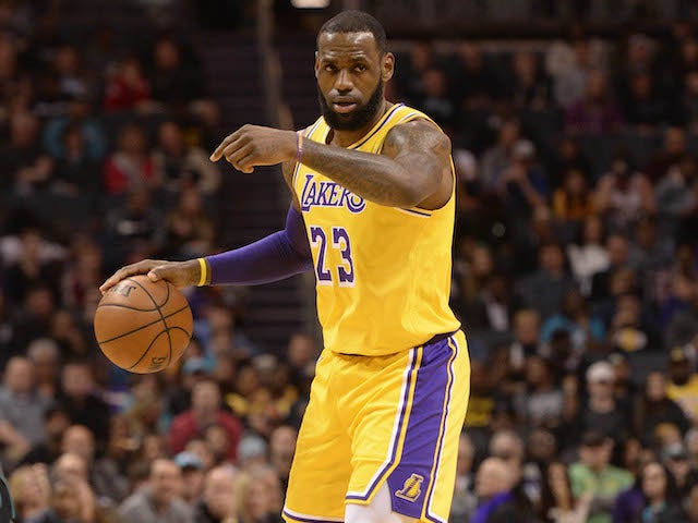 Result: Los Angeles Lakers suffer LeBron James injury blow in Golden State Warriors win