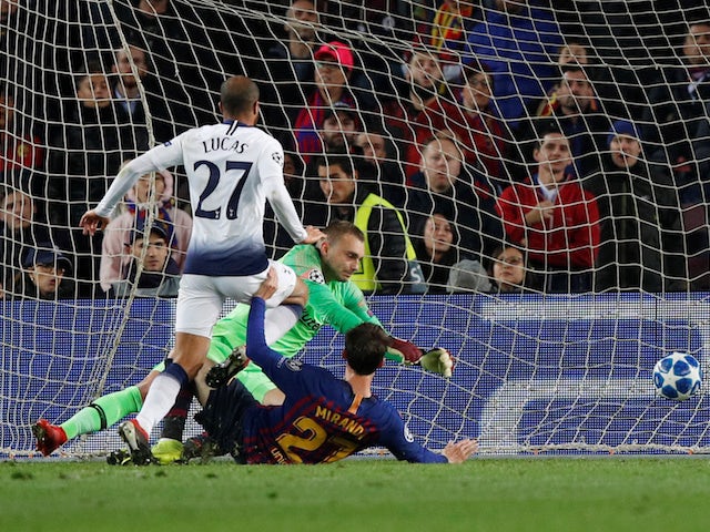 Lucas Moura scores for Tottenham Hotspur against Barcelona on December 11, 2018.