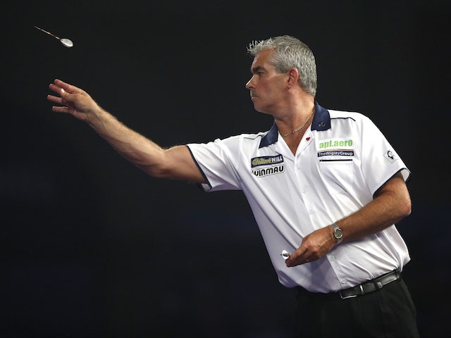 Carl Wilkinson produces stunning darts to win Group 13 of PDC Home Tour