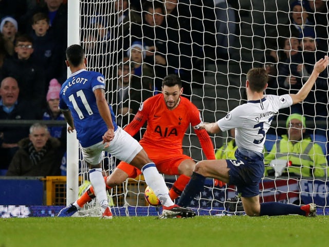Theo Walcott scores for Everton against Tottenham Hotspur in the Premier League on December 23, 2018.