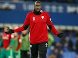 Stefano Okaka warms up for Watford on December 10, 2018