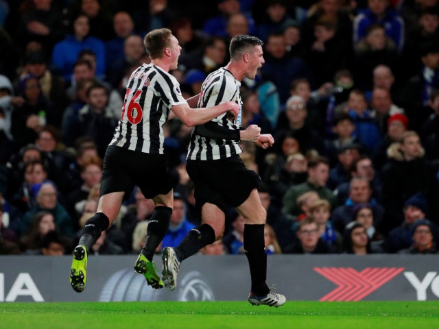 Ciaran Clark celebrates Newcastle United's equaliser against Chelsea on January 12, 2019