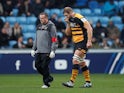 Wasps forward Joe Launchbury goes off injured during his side's clash with Leinster on January 20, 2019