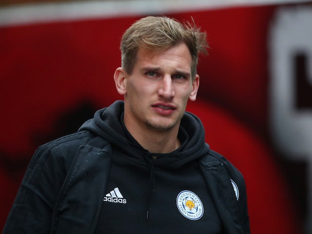 Marc Albrighton commits future to Leicester