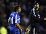 Reading's Stephen Hunt and Chelsea's Petr Cech in August 2007