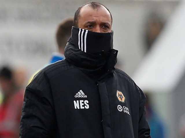 Players must keep 'distance' from transfer rumours, says Wolves boss Nuno