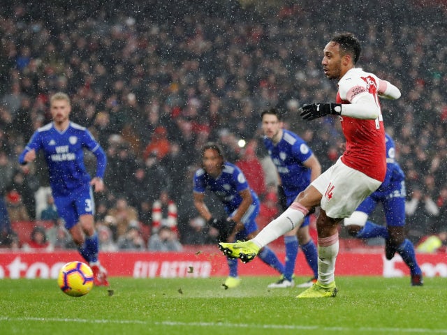 Arsenal striker Pierre-Emerick Aubameyang converts from the penalty spot against Cardiff City on January 29, 2019