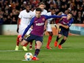 Philippe Coutinho scores from the spot for Barcelona in their Copa del Rey tie with Sevilla on January 30, 2019