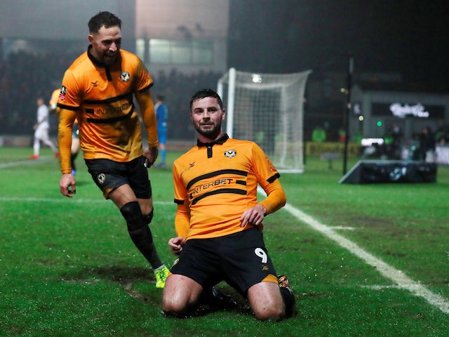 Amond hoping to be toast of the FA Cup again
