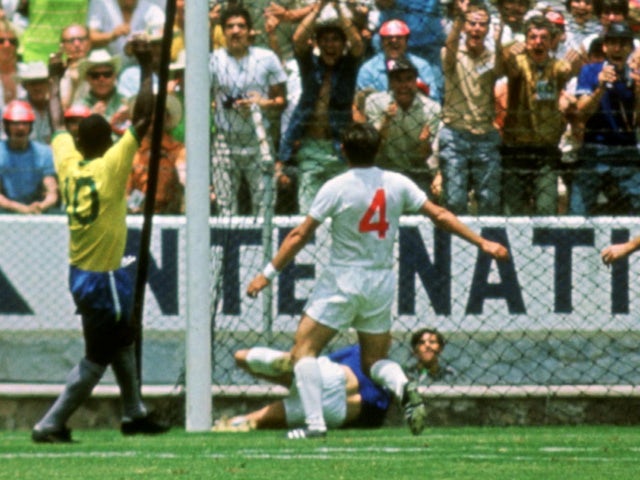 Gordon Banks saves Pele's shot during the 1970 World Cup