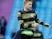 Kevin De Bruyne warms up for Manchester City on February 10, 2019