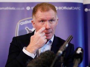 Oldham owner denies Paul Scholes interference