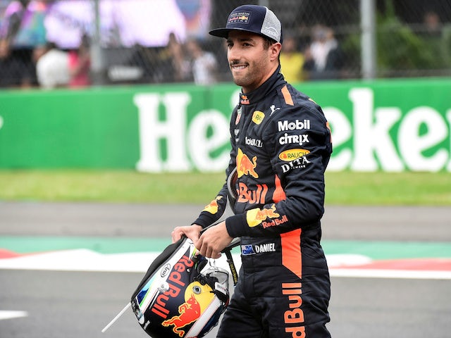 Red Bull wants Verstappen to win title - Ricciardo