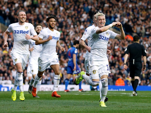 Alioski earns Leeds a narrow win that keeps them in the promotion hunt