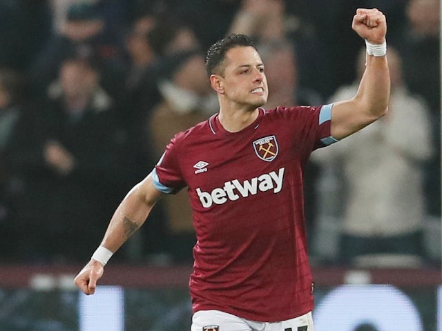 Controversial Javier Hernandez goal helps hand Hammers victory over Fulham