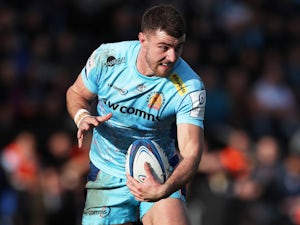 Exeter stay top of Premiership after victory at Sale