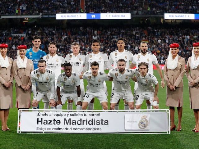 Real Madrid players pose for a team photo before the Clasico on March 2, 2019