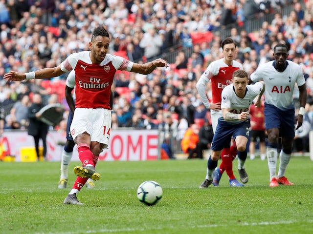 Arsenal striker Pierre-Emerick Aubameyang misses a penalty during the North London derby against Tottenham Hotspur on March 2, 2019