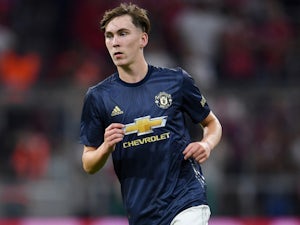 James Garner signs new long-term Manchester United contract