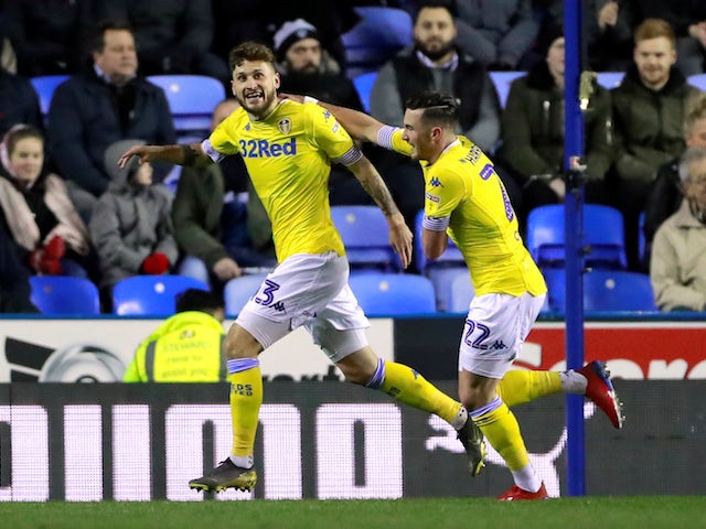 Leeds back on top after comfortable win at Reading
