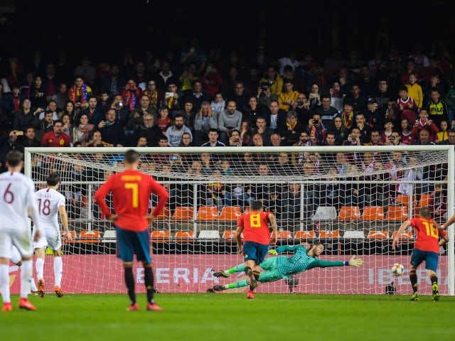 Joshua King converts a penalty to equalise for Norway against Spain on March 23, 2019