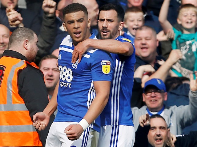 Southampton set to sign Che Adams from Birmingham