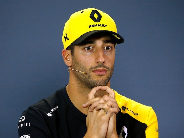 Ricciardo admits struggling with Renault