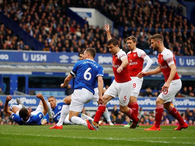 Everton's Phil Jagielka scores against Arsenal in the Premier League on April 7, 2019