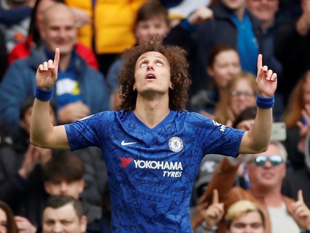 David Luiz trains away from Chelsea squad as he pushes for Arsenal move
