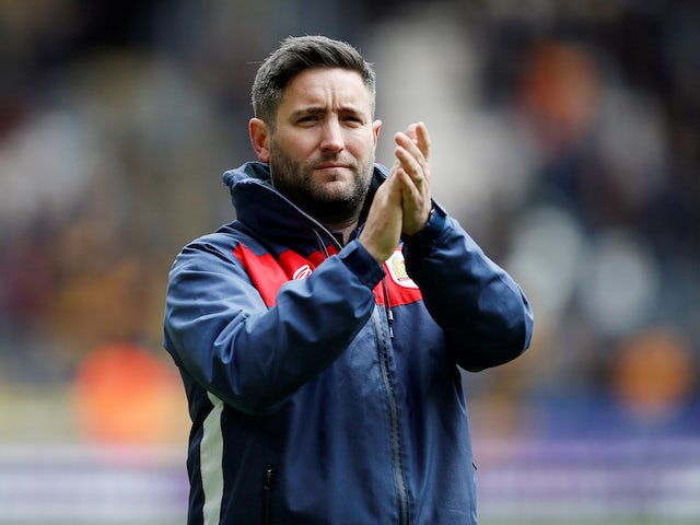 Lee Johnson fumes at 'joke' penalty decision as Bristol City suffer early exit