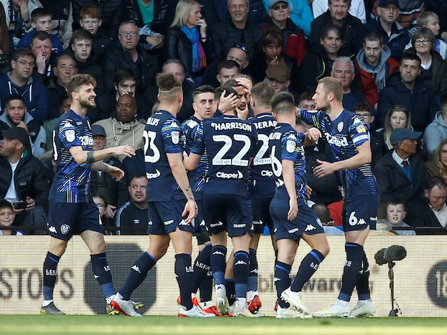 Leeds United players celebrate Kemar Roofe's goal against Derby County in the Championship playoffs on May 11, 2019