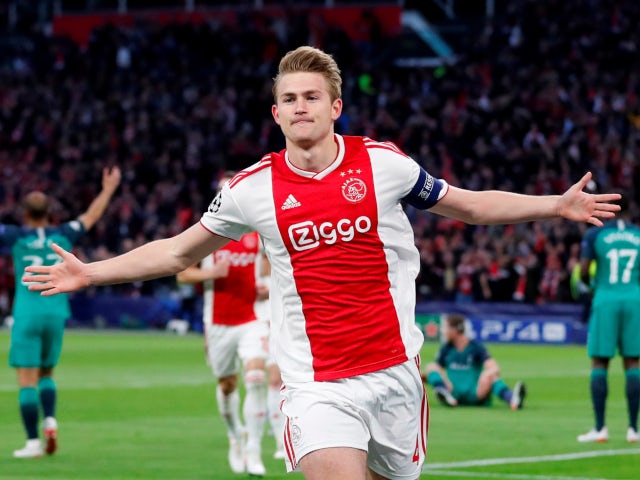 De Ligt: 'I could still stay at Ajax'