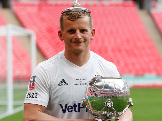 Danny Rowe seals FA Trophy win for Fylde over Leyton Orient