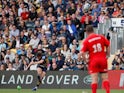 Worcester's Duncan Weir kicks a penalty to win the match against Saracens on May 18, 2019