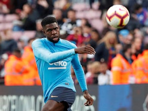 Manchester United 'considering late move for Samuel Umtiti'