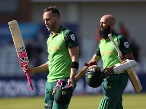 South Africa thrash Sri Lanka to boost England's semi-final chances