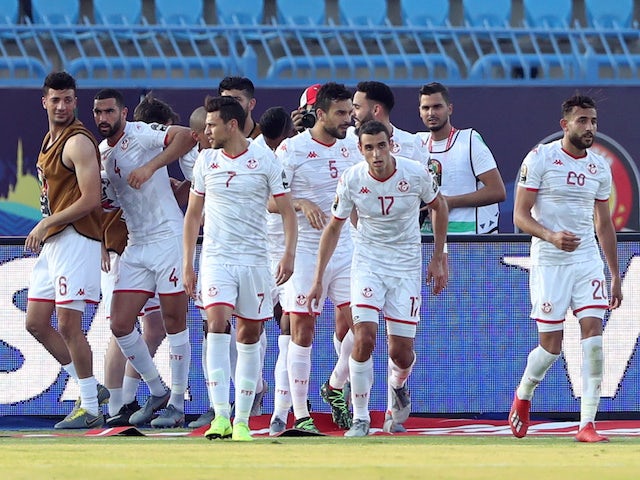 Tunisia's Wahbi Khazri celebrates scoring their first goal with teammates against Mali on June 28, 2019