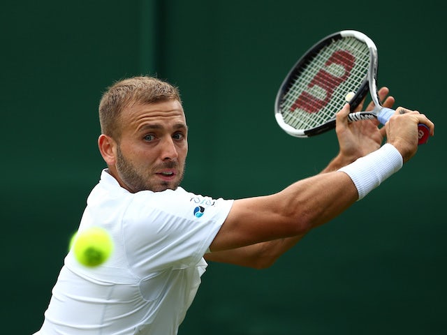 Dan Evans cruises to victory in first Wimbledon outing since 2016
