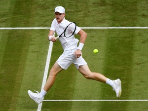 Kyle Edmund cruises into Wimbledon second round
