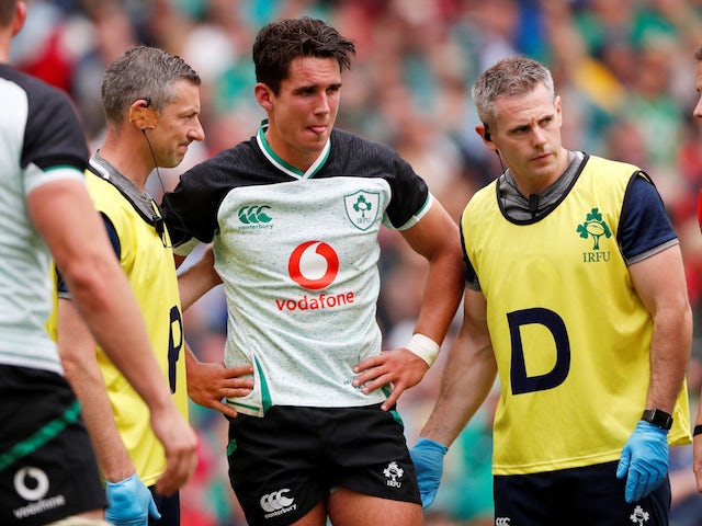 Joey Carbery suffers injury scare as Ireland beat Italy in World Cup warm-up