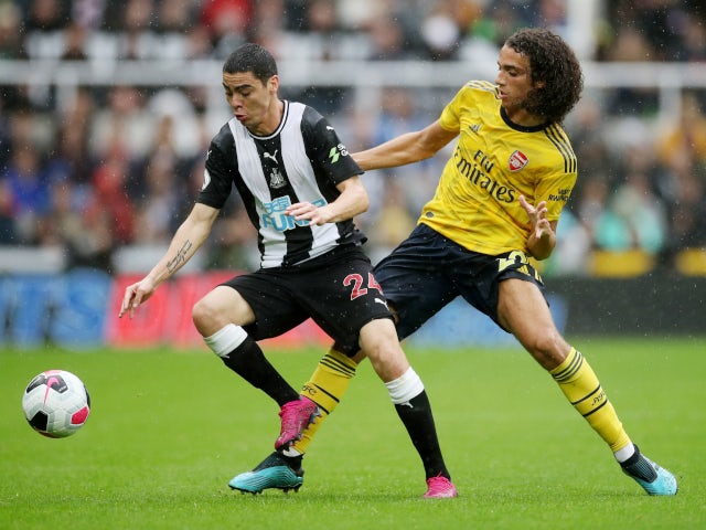 Miguel Almiron and Matteo Guendouzi compete for the ball as Newcastle United play Arsenal on August 11, 2019.