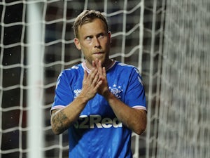 Scott Arfield apologises to Rangers teammates after misses prove costly at Hibernian